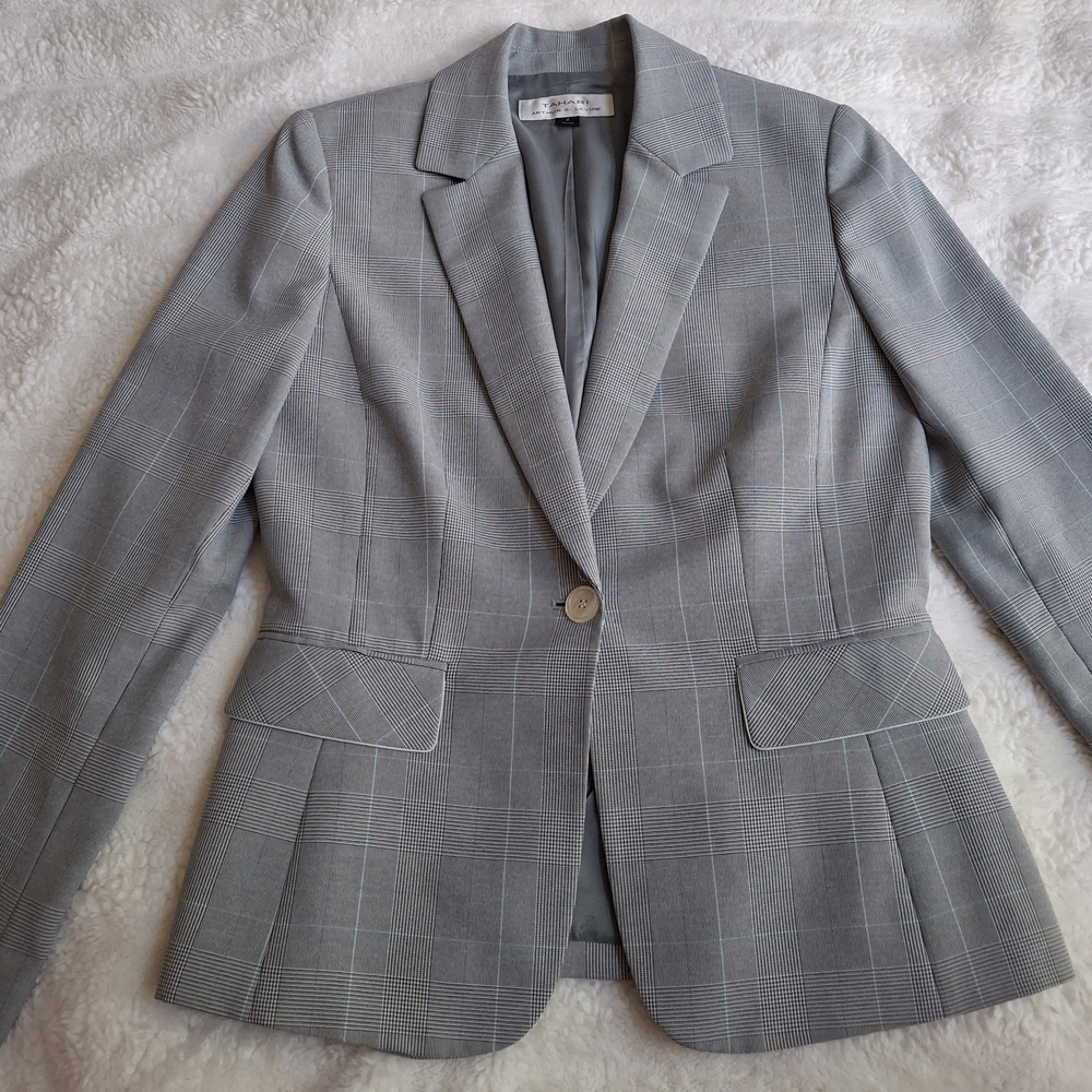 Tahari Light Gray Plaid Single-Button Blazer